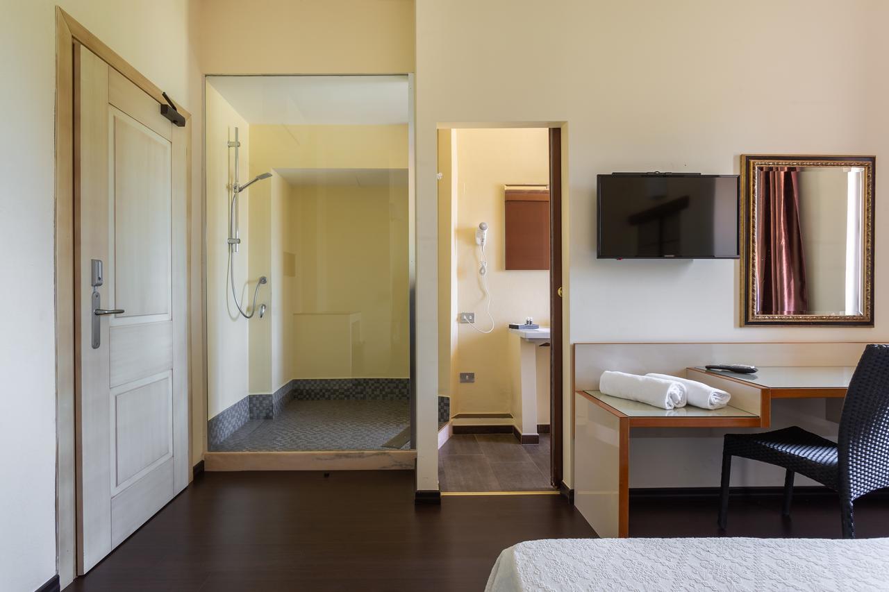 Rodia Inn Ористано Экстерьер фото